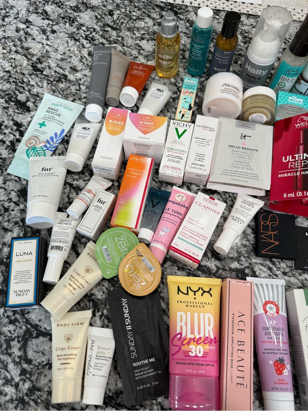 Assorted Skincare & Beauty Lot with NYX Blur Screen & Wella Repair Sachet - Picture 3 of 3